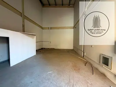 مستودع 800 قدم بكهرباء 20 كيلو للإيجار في الجرف الصناعية 1