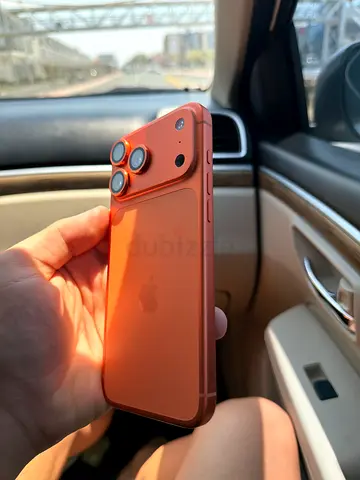 17 pro max orange