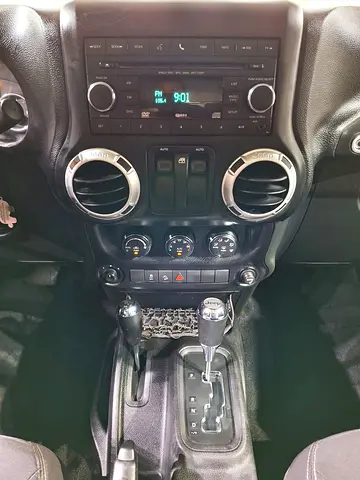 صورة مصغرة 10 لـ 2015 JEEP WRANGLER