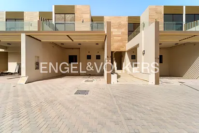 Best Price | Vastu | Single Row | On Park