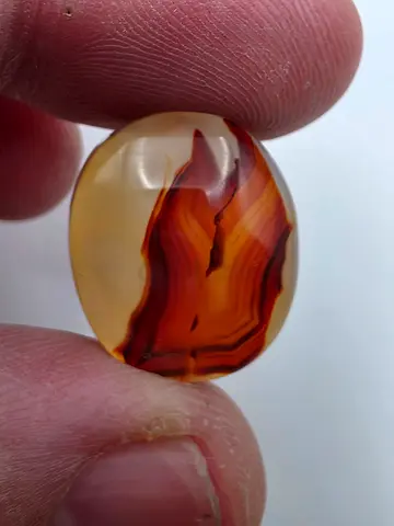 Handheld Polished Banded Agate Cabochon - عقيق مصور