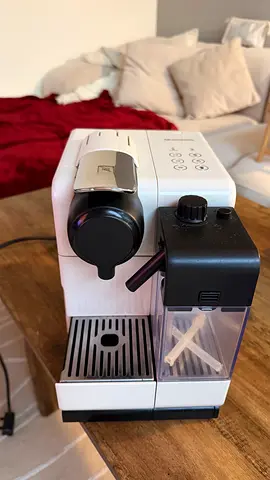 Nespresso Lattissima Touch Coffee Machine