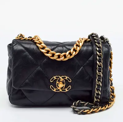 Chanel 19 Medium Flap Bag – Black (2020)