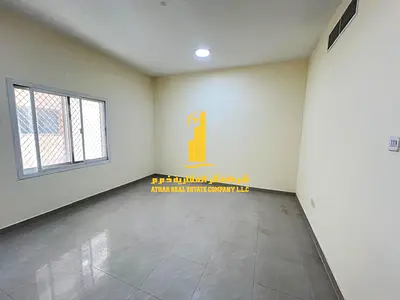 شقة بغرفة نوم واحدة وغرفة معيشة مع حمام، تقع في الجرف ٢، بجوار مدرسة الأقصى وبالقرب من مركز دلتاالسعر:شقة 30000درهم إماراتي، يُدفع على ٤ أو ٦ أقساط. د