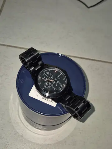 Black mens wristwatch - chronograph style, metal bracelet