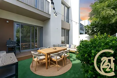 Opposite Park | Upgraded | VOT