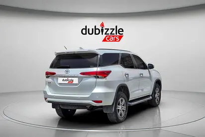 2025 Toyota FORTUNER 照片 6