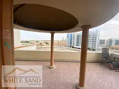 DUPLEX APARTMENT / VACANT 1BR / PRIME LOCATION