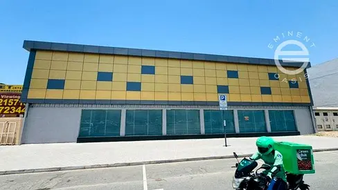 Fitted | Multiple options | Spacious Warehouse |