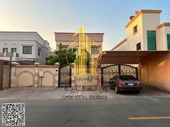 A distinctive villa with a spacious layout and excellent location, suitable for familie