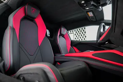 صورة 17 لـ 2024 Lamborghini REVUELTO