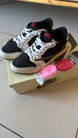 Nike Air Jordan 1