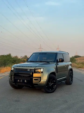 Land Rover Defender 90 X-Dynamic HSE P400 2022 - GCC Specs - Full Service History