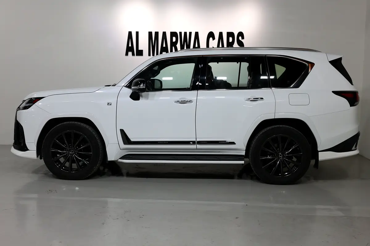Lexus LX-Series 2025