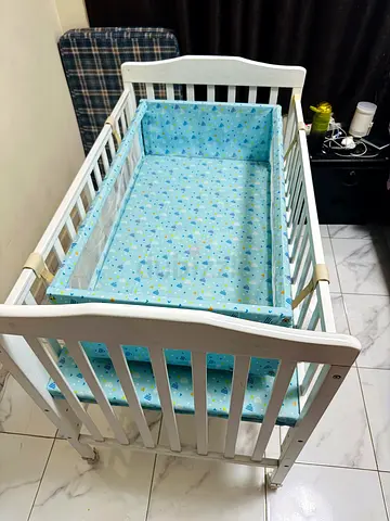 White Wooden Baby Crib with Mattress and Bumper - Good Condition
