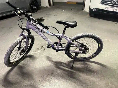 Silver Trek Hybrid/City Bike - Good Working Condition But the gear changer isnt working.  , Negotia