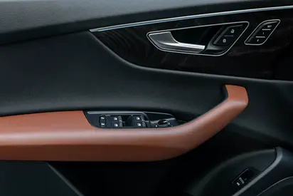 2023 AUDI Q8 — миниатюра 13