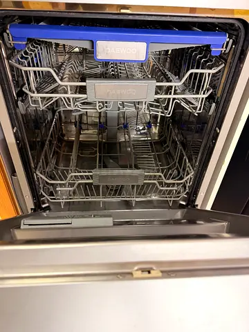 Built-in stainless steel dishwasher - Good working condition