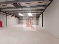 Insulated warehouse for rent in Umm Ramool