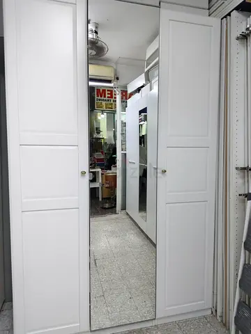 White 3-Door Wardrobe with Central Mirror - Good Condition