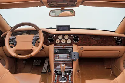 صورة 14 لـ 2007 Bentley AZURE
