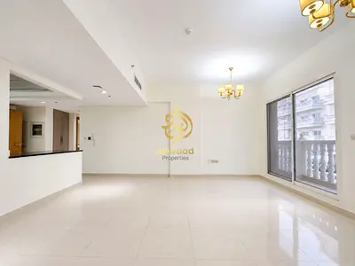 Book Now ! Close To Circle Mall | Luxury Apartment | Bright And Elegant | Huge Balcony