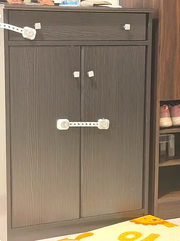 Shoe Rack Cabinet with Drawer, Dark Wood Color, in Mint condition