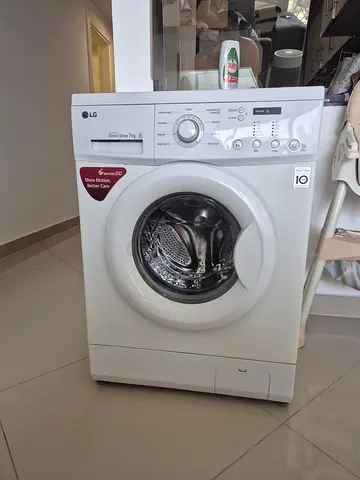 LG 7KG wash machine white