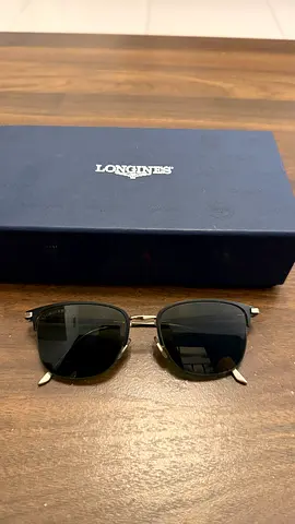 Sunglasses Longines style gold frame with green lenses - gently used