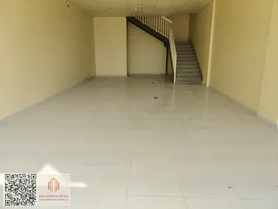 **شبرة للإيجار السنوي في عجمان الصناعية الجديدة 1**  فرصة مميزة لاستئجار شبرة في منطقة الصناعية الجديدة 1 بعجمان، تقع على شارع عام بموقع حيوي يوفر سهو