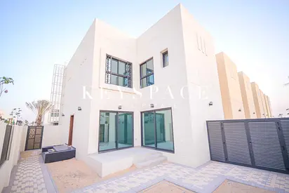 Intelligent Green Retreat | Prime Investment Opportunity | Resale