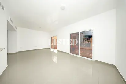 Neat 3 Bed + Maids | Close to Pool | Flamingo 1