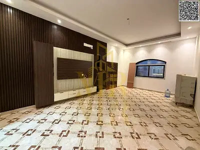 فيلا فاخرة على الشارع العام في المويهات 1 طابقين وروف بموقع استثنائي شامل الخدمات