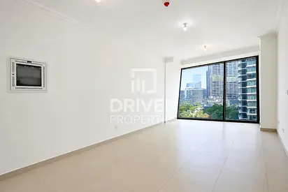 Burj Khalifa View | Modern Apt | Exceptional Value