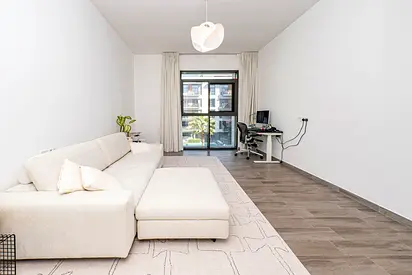 Balcony with Pool View | Ellington | Premium