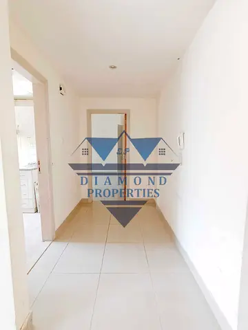 ABU SHAGARA 2BHK//CENTRAL AC NEAR BY PARK//GOOD LOCATION WITH TWO BALCONY RENT ONLY 40K