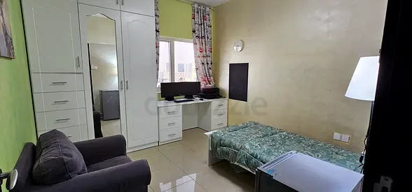 Fully Furnished Bedroom (Man Only)