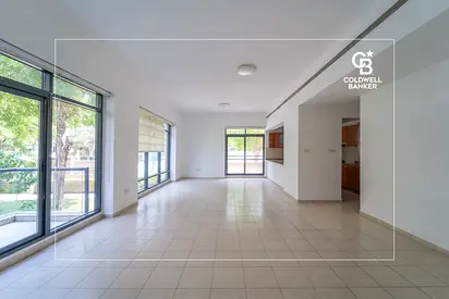 Ground Floor | 4 Bed | 2 Parkings
