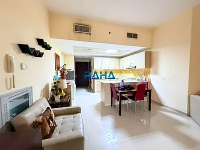 Stunning Studio For Rent in Bab al Bhr
