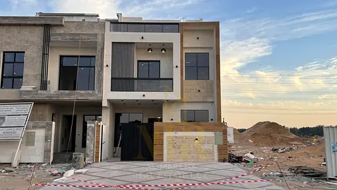 شامل رسوم التسجيل قريب من شارع الشيخ محمد بن زايد - تملك حر لجميع الجنسيات مدى الحياة فيلا للبيع في عجمان، جاهزة للسكن، شاملة جميع رسوم التسجيل والتمل