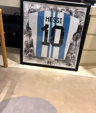 Messi autographed jersey with certificate