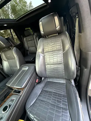 2022 Cadillac ESCALADE — миниатюра 14