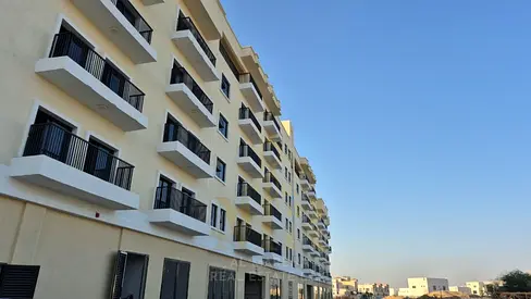 🏡 شقة غرفة وصالة للبيع في كينتيا ريزيدنس – تملك حر | جاهزة للسكن | مع موقف سيارة | استلام فوري | أقساط شهرية ميسرة