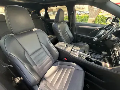صورة 15 لـ 2019 Lexus RX-SERIES