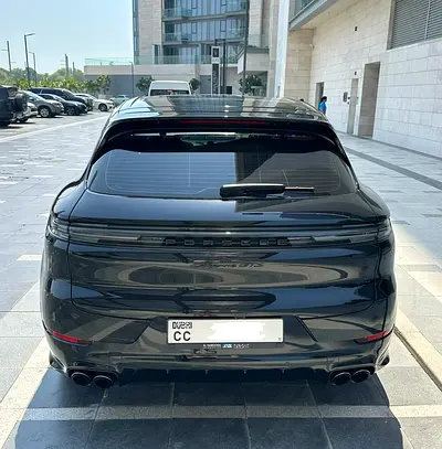 صورة 6 لـ 2025 Porsche CAYENNE