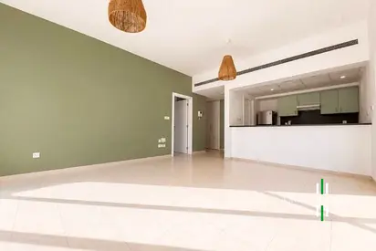 OPEN-PLAN LIVING | SPACIOUS | WELL-MAINTAINED