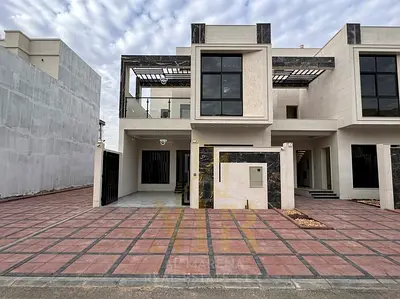 10% Down Payment – Including Registration Fees – Super Deluxe 5-Bedroom Townhouse + Roof Villa – Al Helio, Ajman – Priced at AED 1,270,000