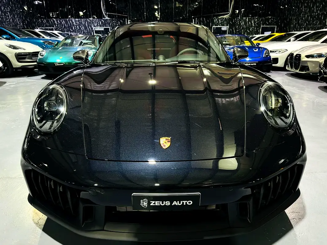 Porsche 911 2025