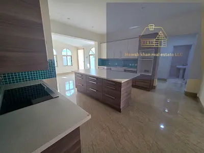 Spacious 4-Bedroom Single-Floor Villa Near the Beach