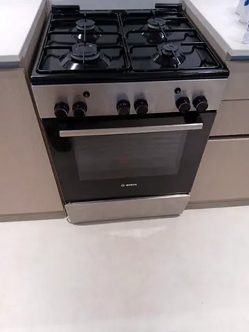 Bosch 4 burner gas cooker 60x60cm